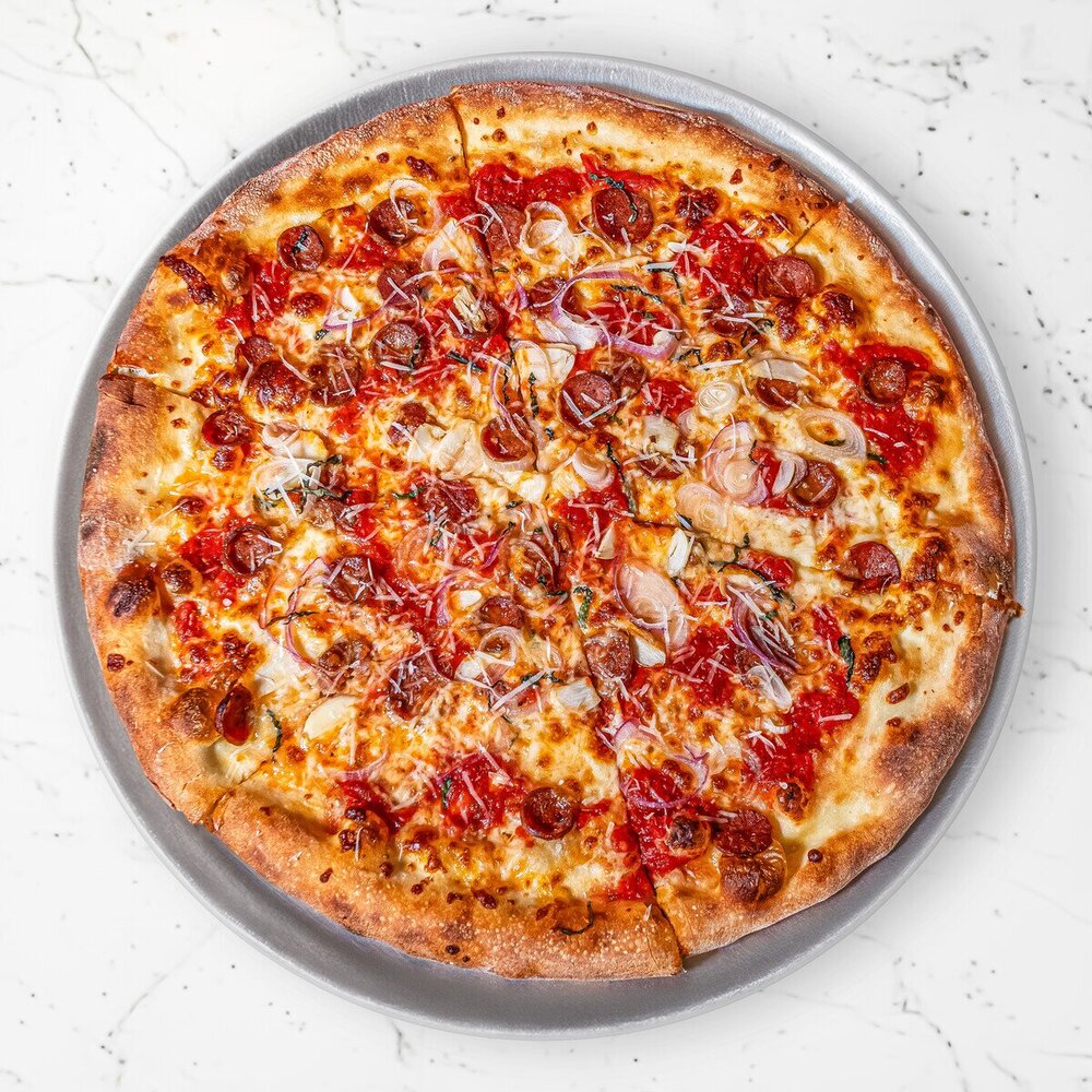 The Lucci pizza at Doughboys Canggu