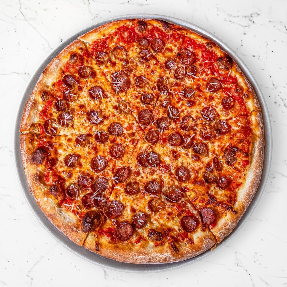 OG Pepperoni pizza at Doughboys Canggu Bali